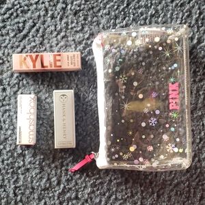 🏜 kylie smashbox hank and henry lip stick bundle